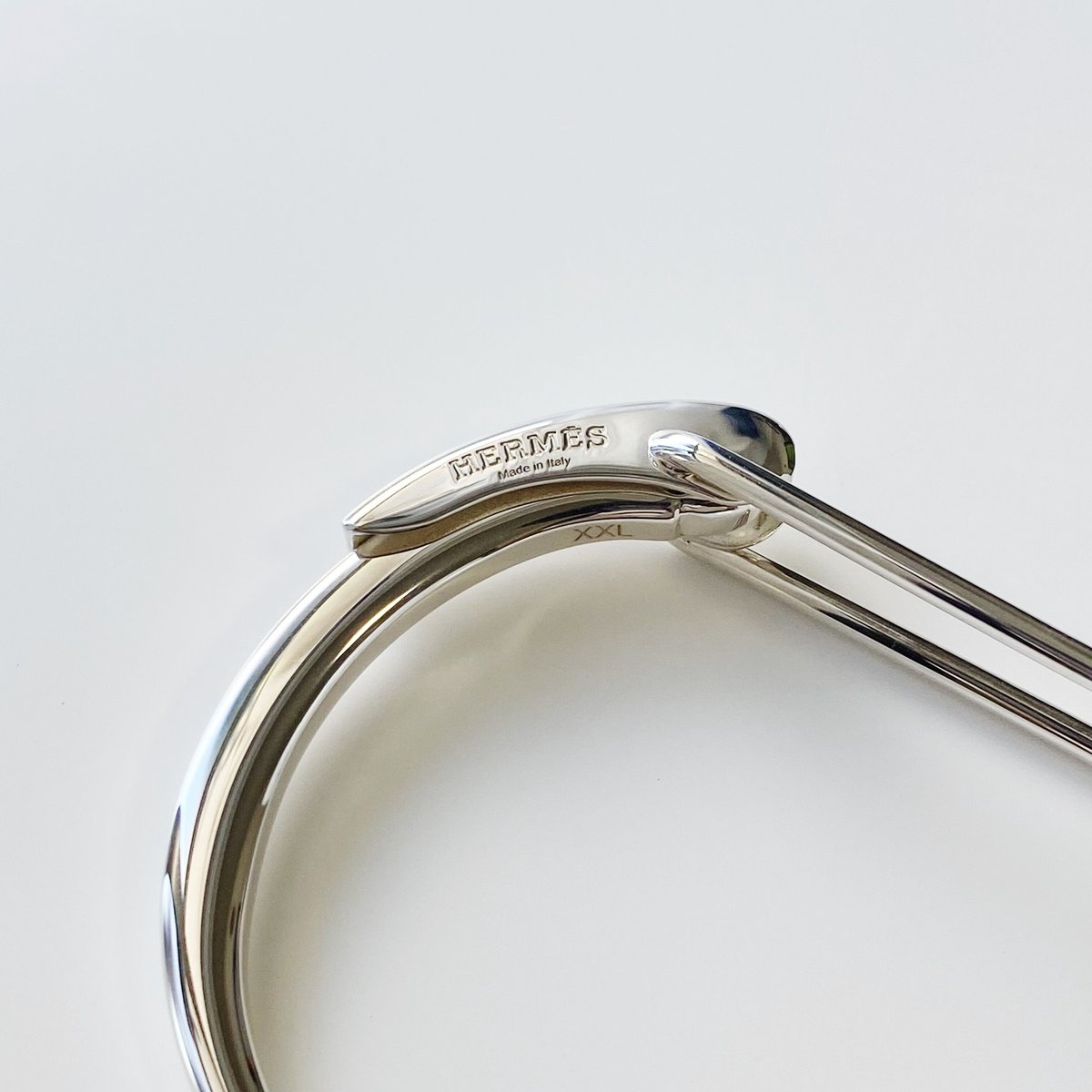 SOLD】Hermès Clic Bracelet | Nice&Smooth SOLD】Hermès Clic Bracelet | Nice&Smooth