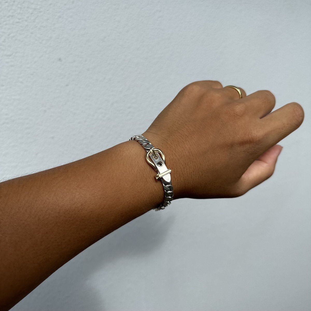 SOLD】Vintage HERMES Boucle Sellier Bracelet 18