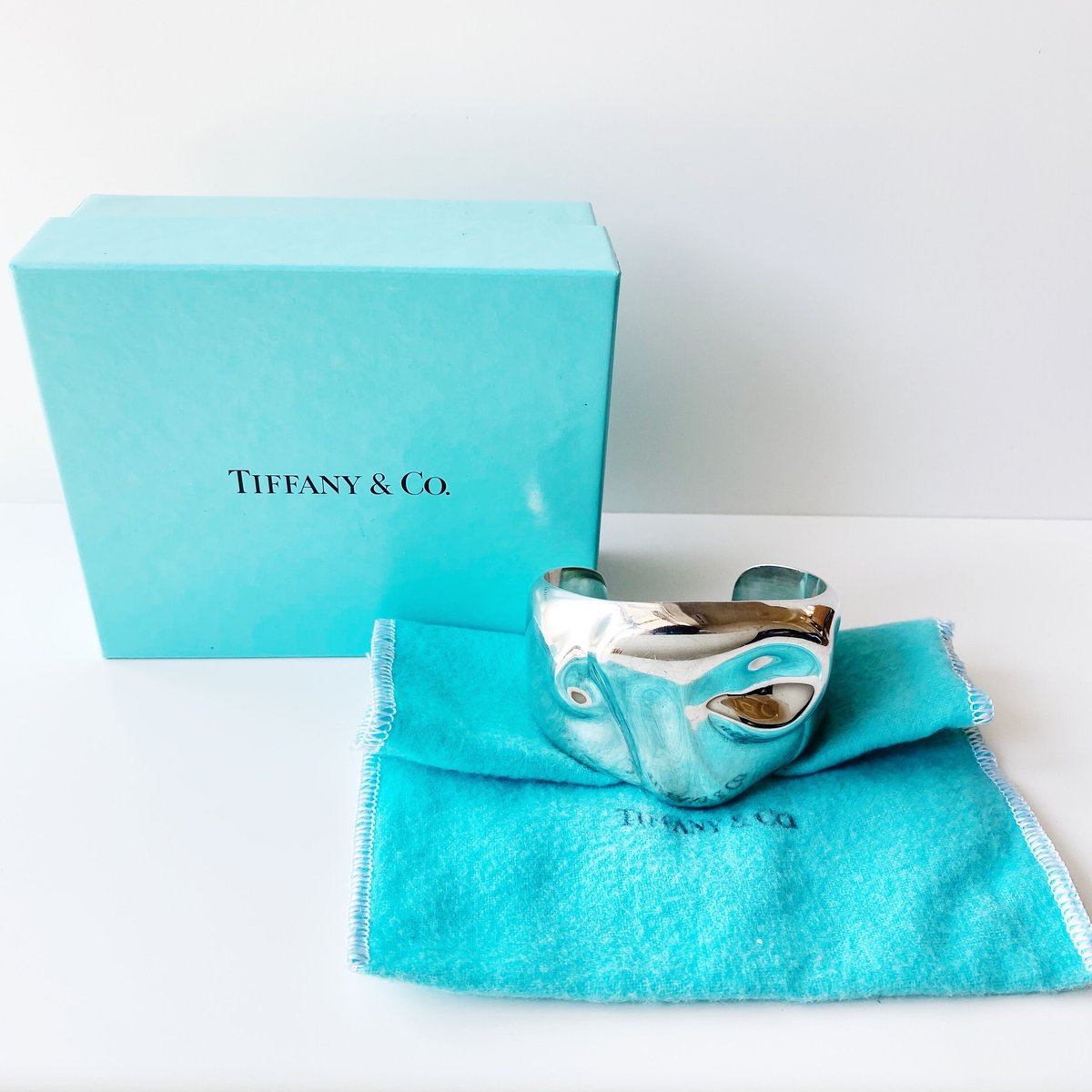 SOLD】Vintage Tiffany&co. Zodiac Bangle Cuff |