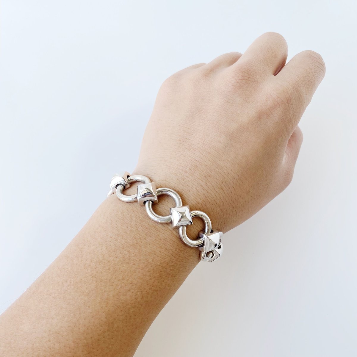 SOLD】Vintage HERMES Lancelot Bracelet | Nice&S SOLD】Vintage HERMES Lancelot Bracelet | Nice&S
