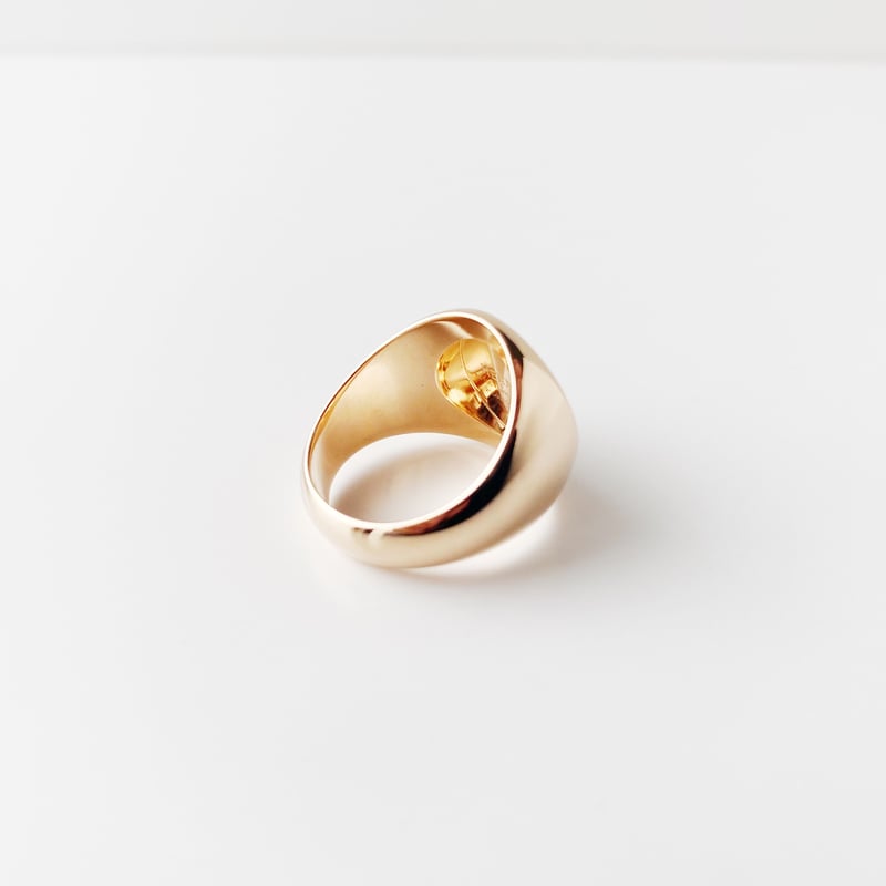 SOLD】HERMES 18K Ex-Libris Ring | Nice&Smooth SOLD】HERMES 18K Ex-Libris Ring | Nice&Smooth