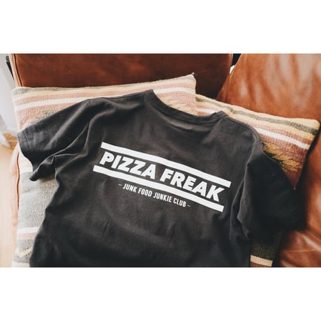 PIZZA FREAK T 「黒」