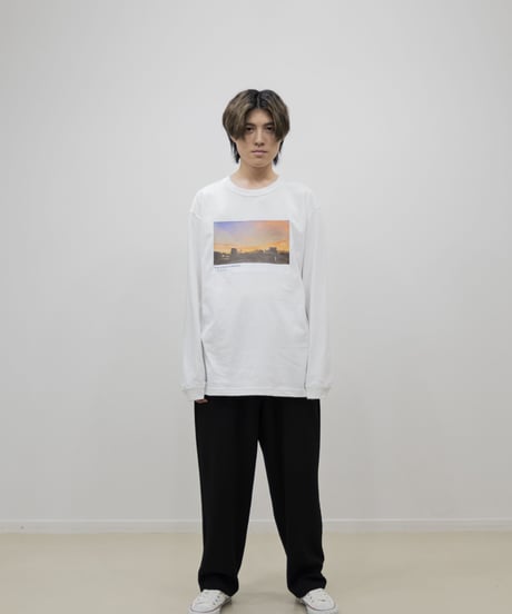 #067　彩空フロントプリントロングTシャツ　WHITE