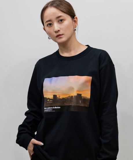 #067　彩空フロントプリントロングTシャツ　BLACK