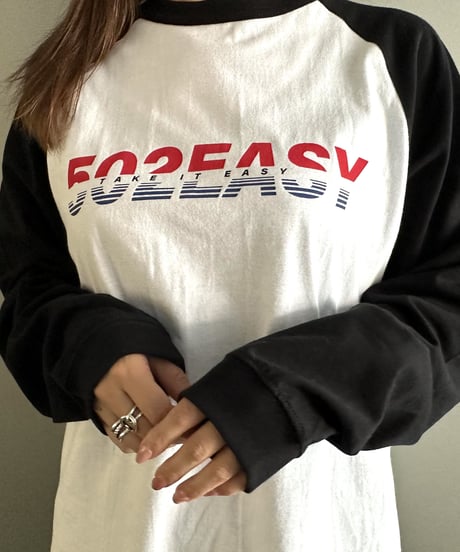 #113　502EASYツートーンロゴラグランＴ
