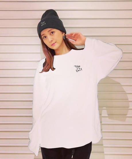 #076　 TAKE it EASY手書き刺繍 ロングTシャツ