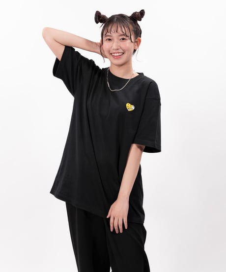 ［志田音々さんコラボアイテム］#104　502EASY X N ハート刺繍Tシャツ BLACK