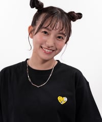 ［志田音々さんコラボアイテム］#104　502EASY X N ハート刺繍Tシャツ BLACK