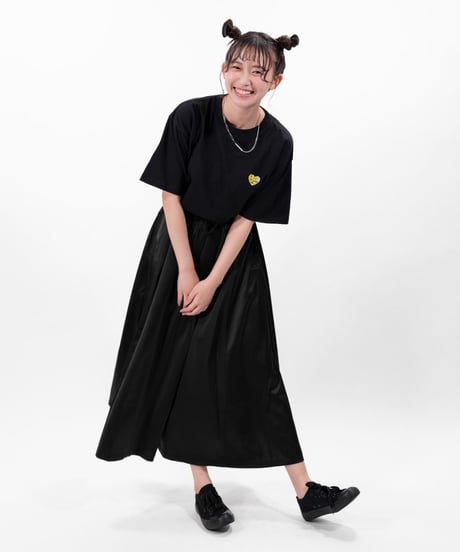 ［志田音々さんコラボアイテム］#104　502EASY X N ハート刺繍Tシャツ BLACK