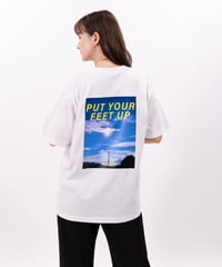 #099　彩空バックプリントTシャツ ~PUT YOUR FEET UP~