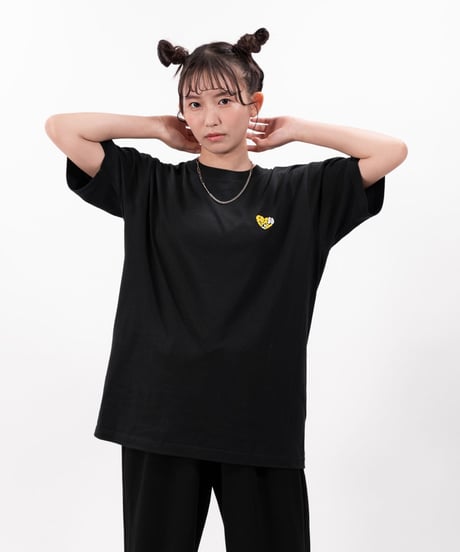 ［志田音々さんコラボアイテム］#104　502EASY X N ハート刺繍Tシャツ BLACK