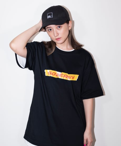 #050　Barricade Tape T‐シャツ BLACK