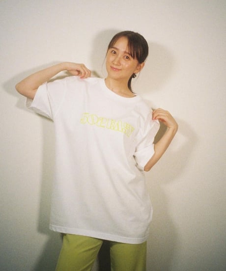 #051　Neon Logo T-シャツ WHITExYELLOW