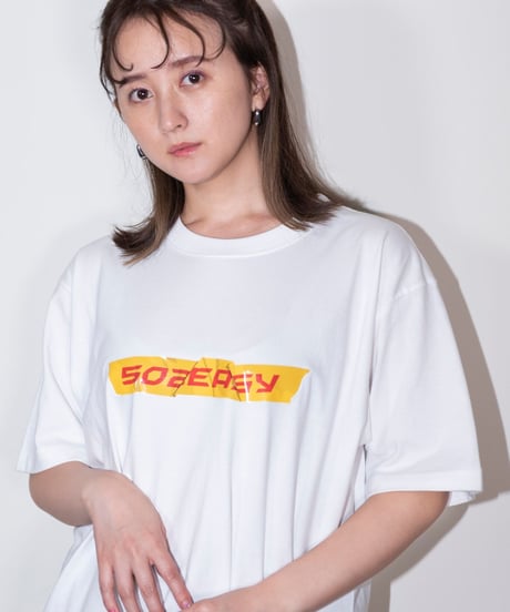 #050　Barricade Tape T‐シャツ WHITE