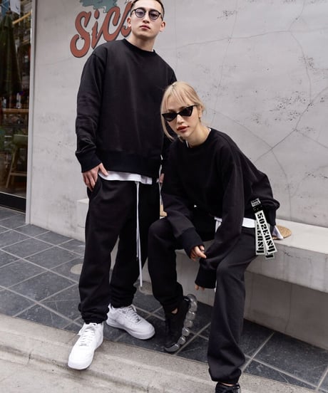 #002　スウェットパンツ