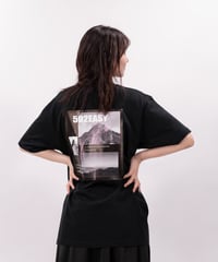 ［志田音々さんコラボアイテム］#105　彩空x音空　バックプリントTシャツ　BLACK
