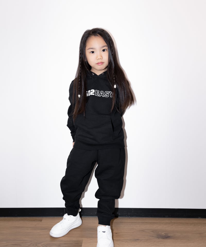 望蘭ちゃんコラボアイテム］#109 MIRANx502EASY フーディトップス