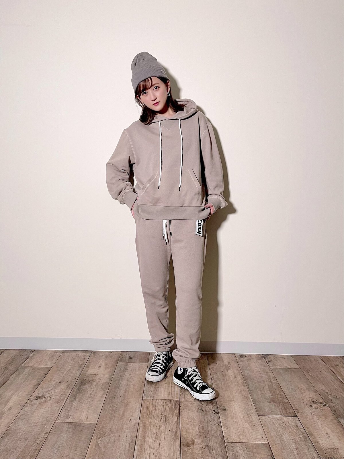 SUZIE KONDI グレー スウェットパンツ XS