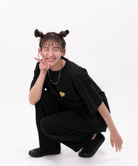 ［志田音々さんコラボアイテム］#104　502EASY X N ハート刺繍Tシャツ BLACK