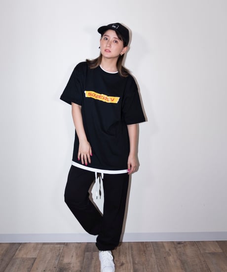 #050　Barricade Tape T‐シャツ BLACK