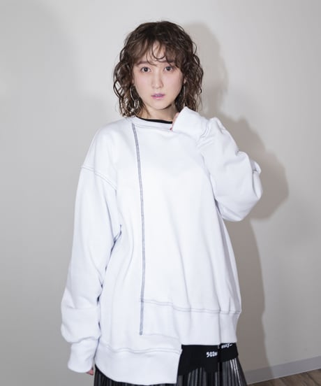 #031　アシメスウエット　WHITE