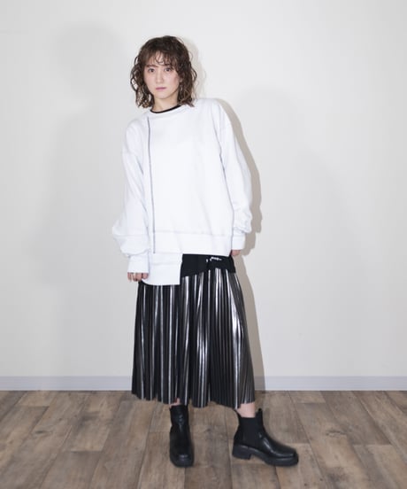 #031　アシメスウエット　WHITE
