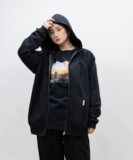 #067　彩空フロントプリントロングTシャツ　BLACK