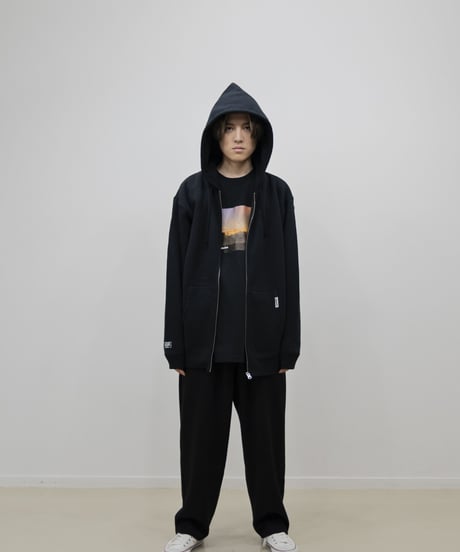 #068　フルジップフーディトップス　BLACK