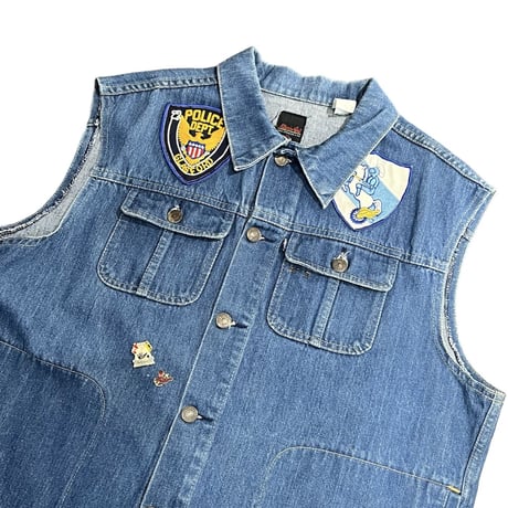 〜90s Levi’s emblem design denim vest