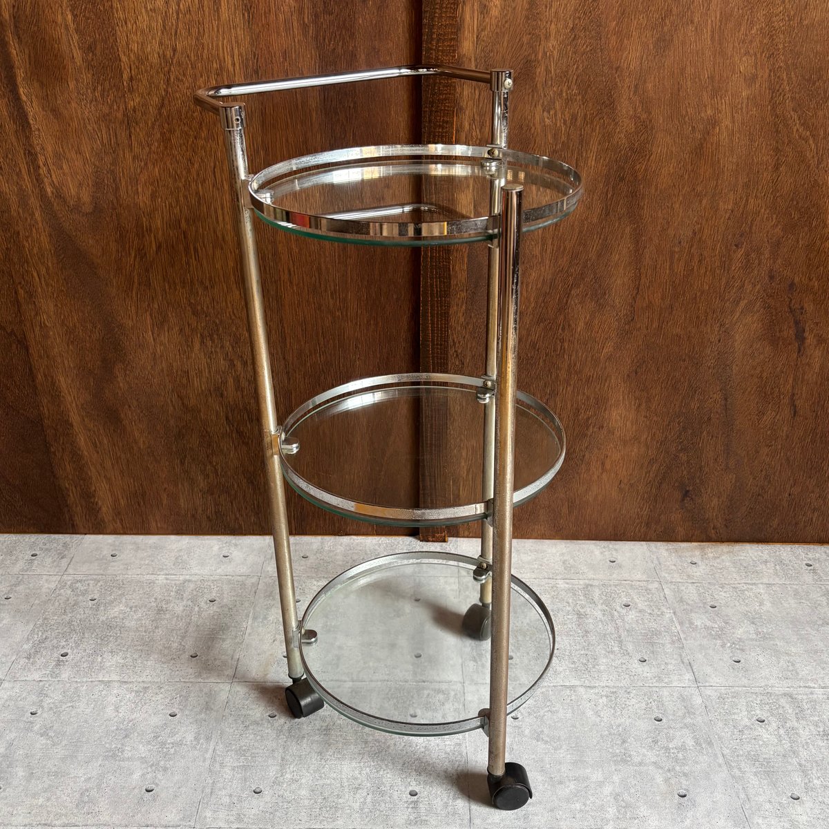 MID CENTURY ミッドセンチュリー 真鍮 スモークガラス キャスター付き MID CENTURY ミッドセンチュリー 真鍮 スモークガラス キャスター付き