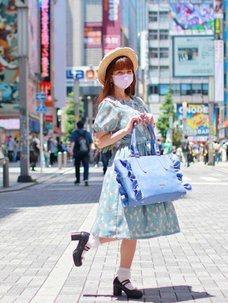 OSHI TO DATE』第1弾 春奈るな×リアレア フリルトート痛バッグ OSHI TO DATE』第1弾 春奈るな×リアレア フリルトート痛バッグ