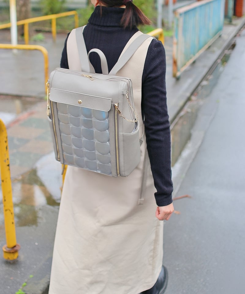 【はるさん専用】REA RARE『クルア』回転式 縦型リュック 痛バッグ クルア』回転式 縦型隠せる痛リュック | 『隠せる痛バッグ』 REA