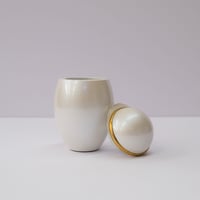エッグパールホワイト