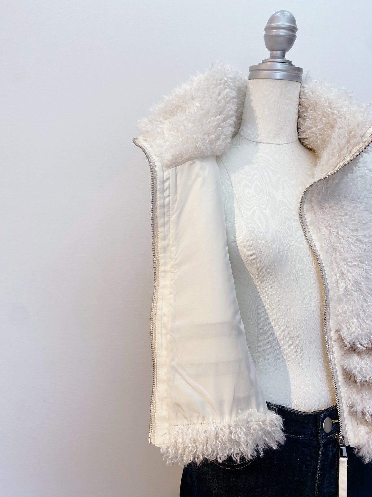 プードルボーダースタンドショートベスト | Aujourd'hui