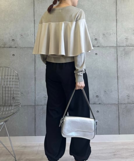 布帛切替フリルニット