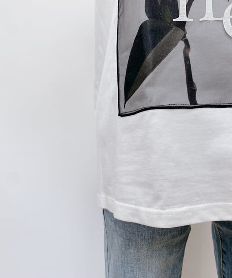 ボタニカルグラフィックTシャツ