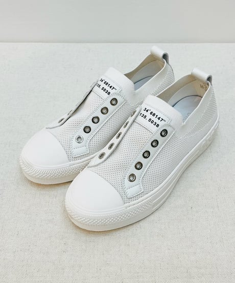 紐無し メッシュ厚底 スニーカー