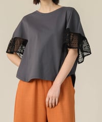 袖レースプルオーバー