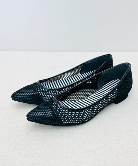 メッシュパンプス
