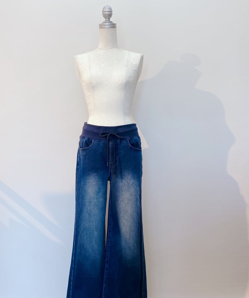サイドラインワイドデニムパンツ サイドラインワイドデニムパンツ | Aujourd'hui