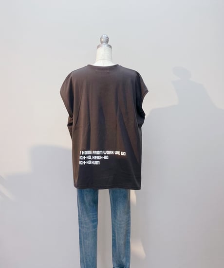 ロゴTシャツ