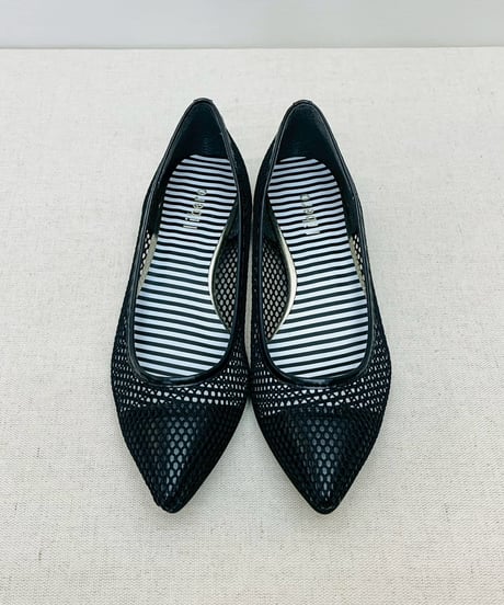 メッシュパンプス