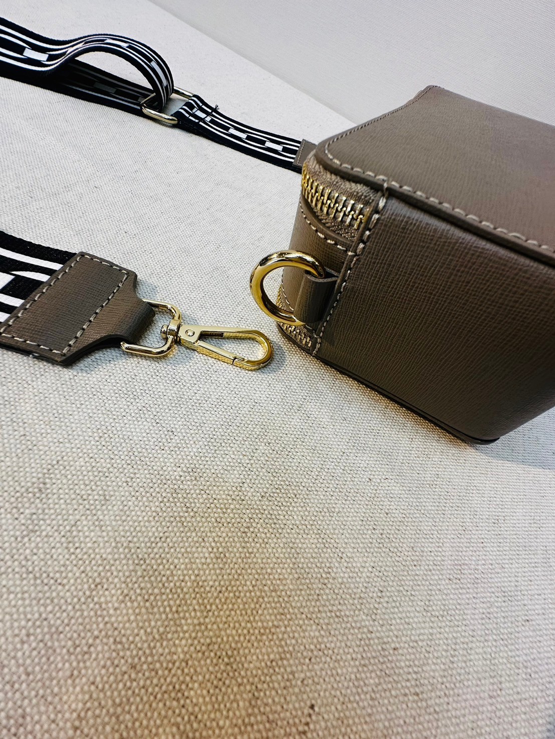 ダブルファスナーショルダーバッグ | Aujourd'hui ダブルファスナーショルダーバッグ | Aujourd'hui