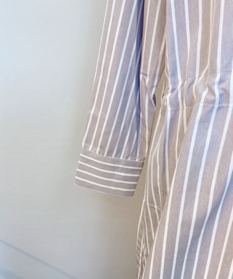 バックリボンストライプロングシャツ