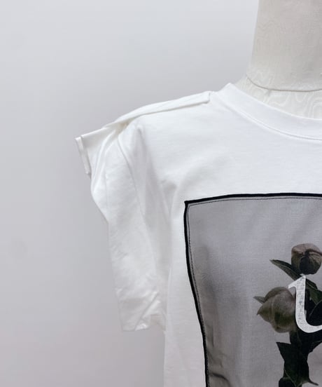 ボタニカルグラフィックTシャツ