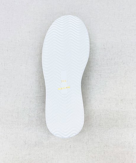 ラインストーンスニーカー