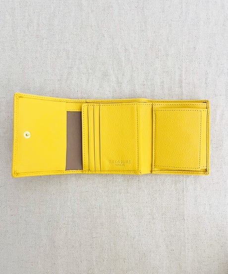 ベルトデザイン 三つ折り財布