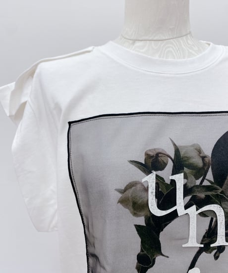 ボタニカルグラフィックTシャツ
