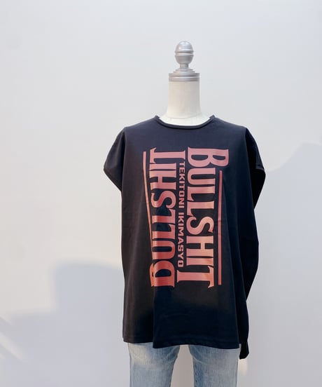 ロゴTシャツ