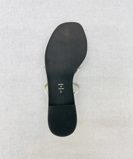 Hストラップサンダル